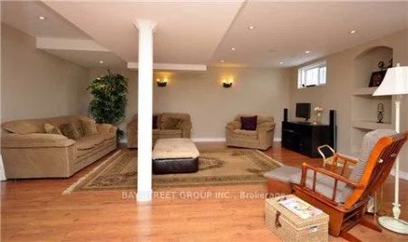 Detached Home For Lease | W9237504 - Photo 2