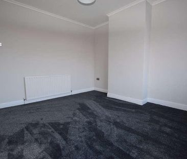 Waltham Avenue, Blackpool, FY4 - Photo 3