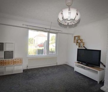 Fenwick Drive, Bradford, BD6 - Photo 2