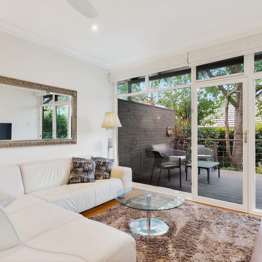 Quiet, Single-Level Living with Expansive Garden in Boutique Block - Photo 1