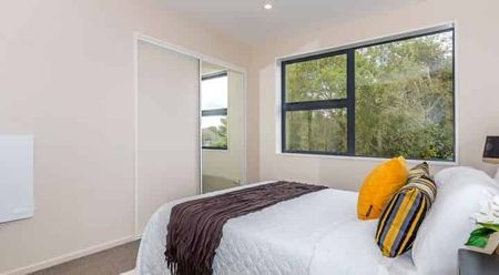 Three Bedroom Home - Photo 3