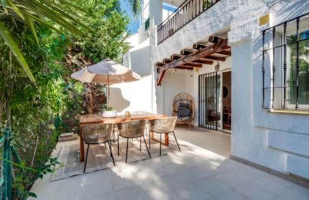 Alquiler de chalet adosado en Nueva Andalucía - Photo 3