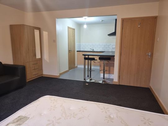 1 bedroom flat to rent - Photo 1