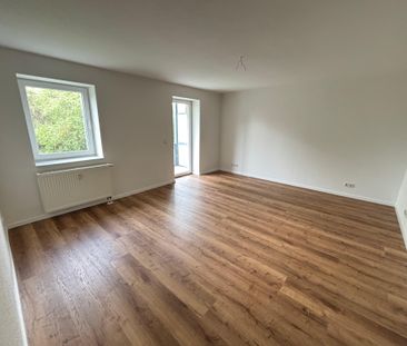 2-Raum-Wohnung mit Balkon und Blick ins Grüne - Foto 1