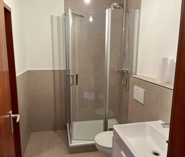 Renovierte Zweizimmerwohnung mit EBK, Balkon und Stellplatz in Laub... - Photo 2