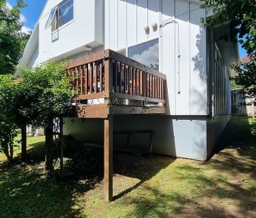 Tidy 4-Bedroom Home with Gully Views - Photo 4