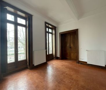 Location Appartement 5 pièces 133m² NARBONNE 11100 - Photo 3