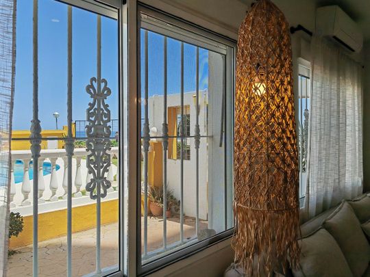 Frontline Beach Apartment for Rent in Calahonda - Photo 1