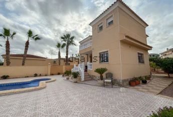 Alquiler de casa o chalet independiente en Centro de la Ciudad Quesada