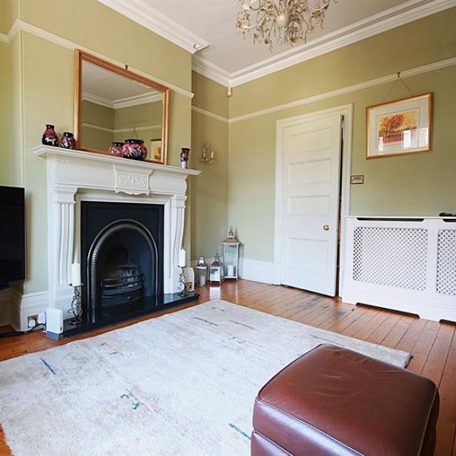 5 Bedroom Semi Detached To Let - Photo 1