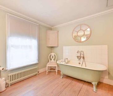 Gordon Place, High Street Kensington, W8 - Photo 1