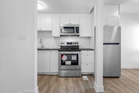 Windsor Park Village - Photo 2