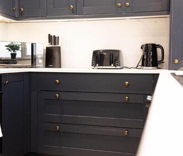 Room 3, 65 Greenore Street, Belfast, BT6 8NF - Photo 6