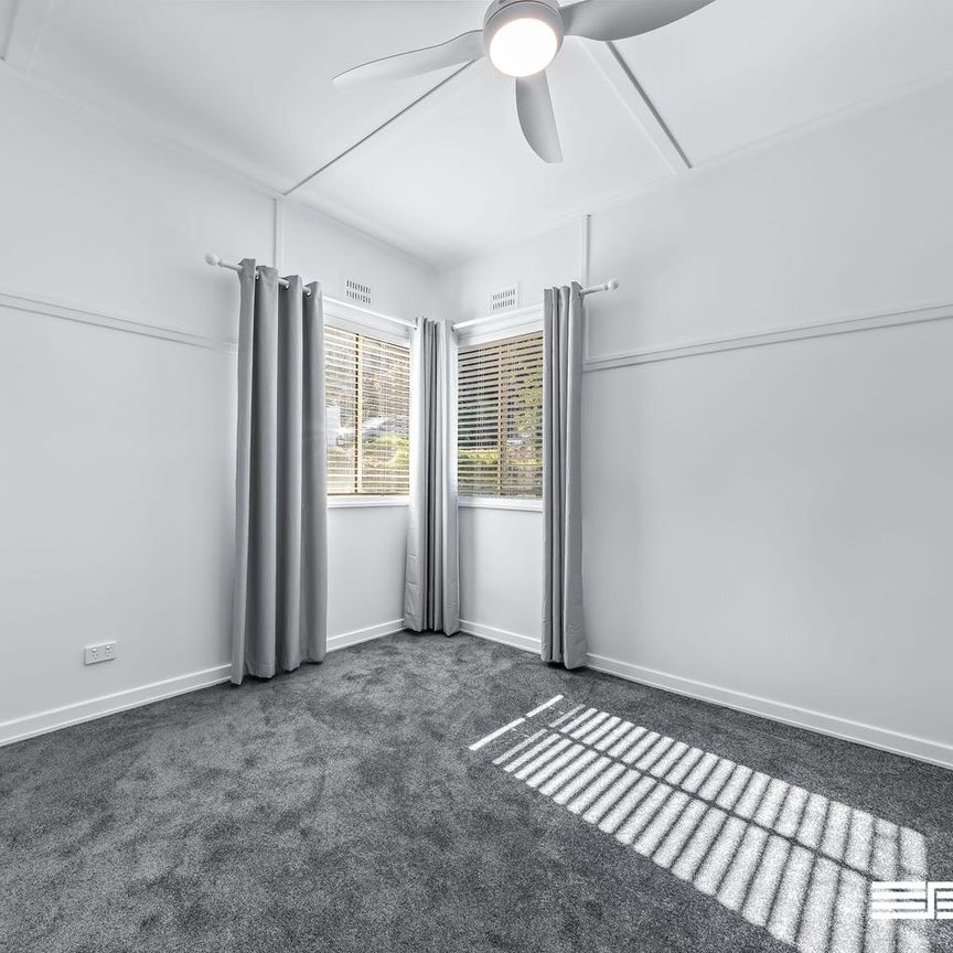 RENOVATED TWO-BEDROOM UNIT WITH TWEED RIVER VIEWS - Photo 1