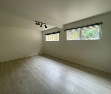 Great space and convenience in Te Atatu South - Photo 4