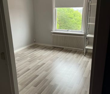 Bronsgatan, Västra Frölunda - Photo 1