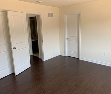 For Lease - 419 Black Cherry Crescent, Shelburne, Ontario - Photo 3