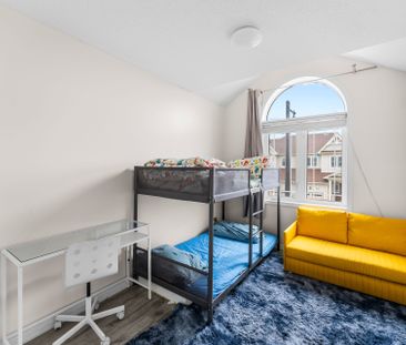 For Lease - 37 Dykstra Lane, Clarington, Ontario - Photo 6