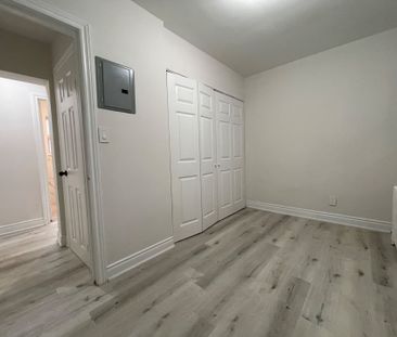 For Lease - 259 Lakeshore Road Unit# 1, Mississauga, Ontario - Photo 2