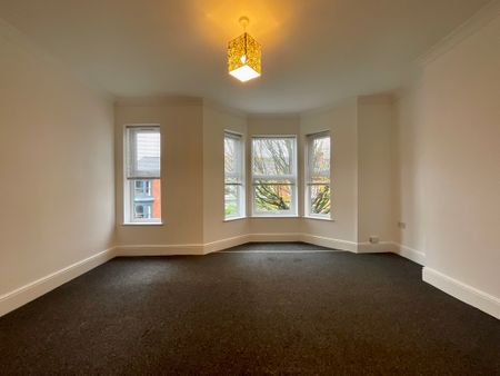 4 bedroom Mid Terraced House to let - Photo 5