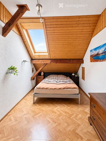 Appartement mansardé 3 pièces env. 90 m² Ropraz - Photo 2