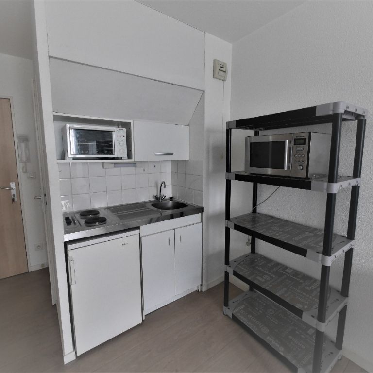 Location Appartement 1 pièce 19m² - Photo 1