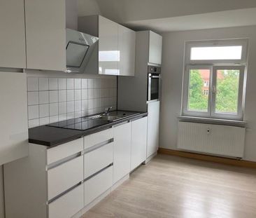 ** Dachgeschosswohnung mit moderner Einbauküch ** - Photo 1