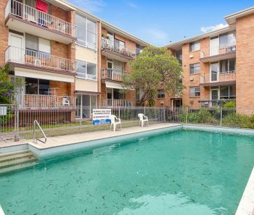 Quiet Convenient Living - Photo 1