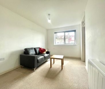 1 Bed Flat, Summerhill Court, BS5 - Photo 1