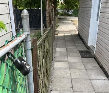 For Lease - 23 Franklin Avenue, Toronto, Ontario - Photo 5