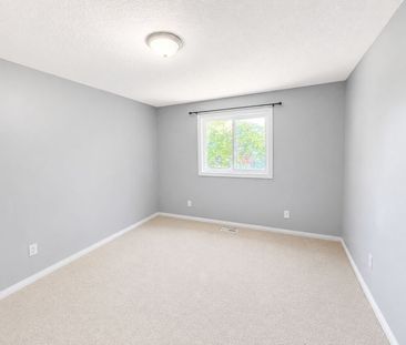 For Lease - 256 Bridlewreath Street, Kitchener, Ontario - Photo 4