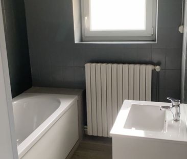 Location Appartement 3 pièces 75m² JOEUF 54240 - Photo 5