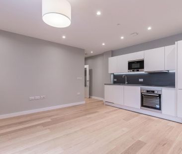 2 bedroom ground floor flat to rent - Photo 4