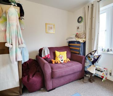 2 bedroom semi-detached house to rent - Photo 6