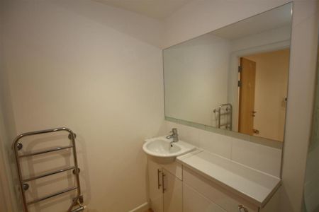 2 bedroom apartment to rent - Photo 5