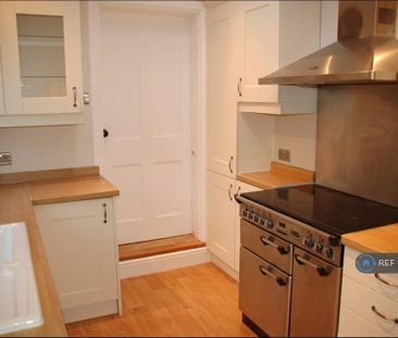 2 bedroom end of terrace house to rent - Photo 4