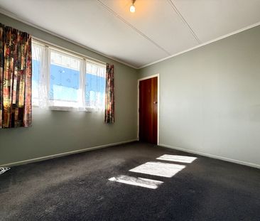 Two Bedroom Townhouse in Elderslea - Photo 2