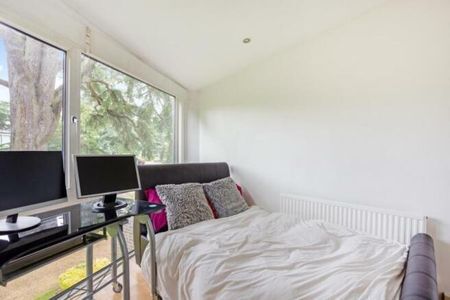 3 bedroom terraced house to rent - Photo 4