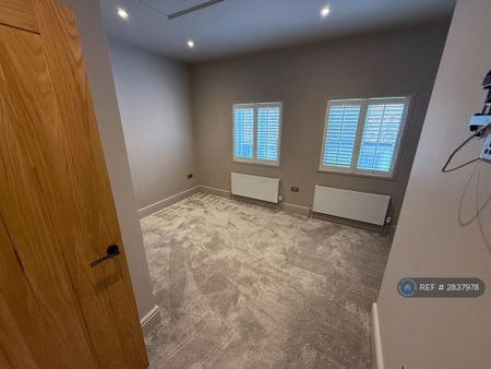 1 bedroom end of terrace house to rent - Photo 2