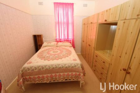 Cosy Home on Ross Hill - Photo 3