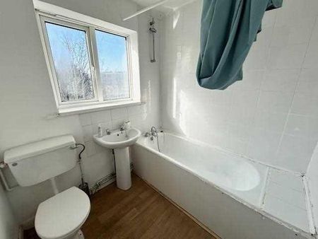 4 bedroom house share to rent - Photo 3