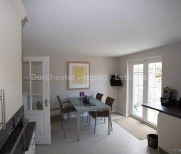 4 bedroom property to rent in Dorchester - Photo 2