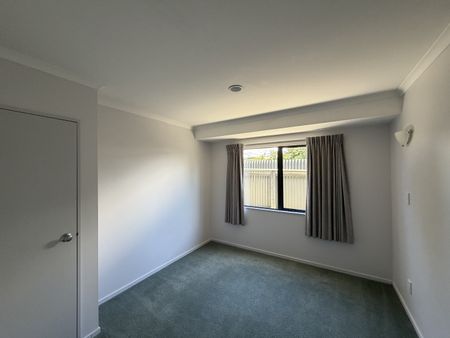 304 Southampton Street West, Hastings Central - Photo 5