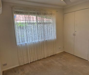 19 Malachite St Keperra | Spacious and Functional - Photo 2