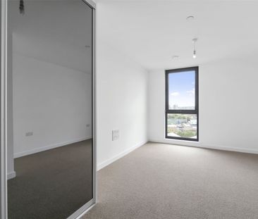 Rotherhithe New Road London SE16 - Photo 3