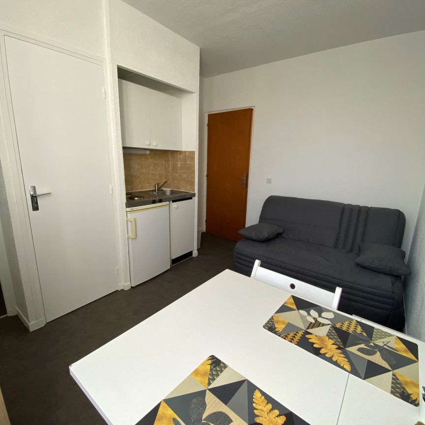 Location Appartement 1 pièce 12m² JACOB BELLECOMBETTE 73000 - Photo 1