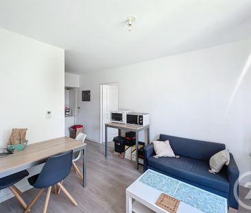 Location Appartement 2 pièces 38m² LA NEUVILLETTE 51100 - Photo 1