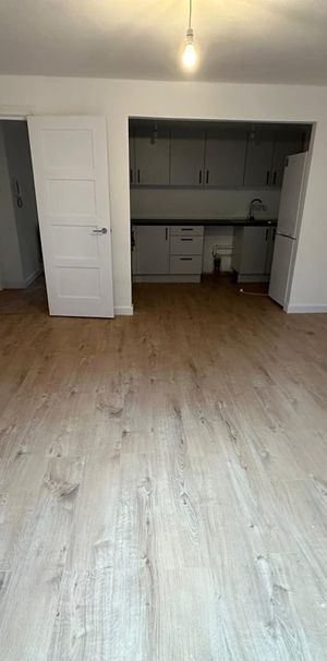 1 Bed Flat, Elizabeth Court, SE18 - Photo 1