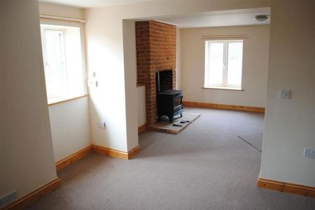 3 bedroom cottage to rent - Photo 3
