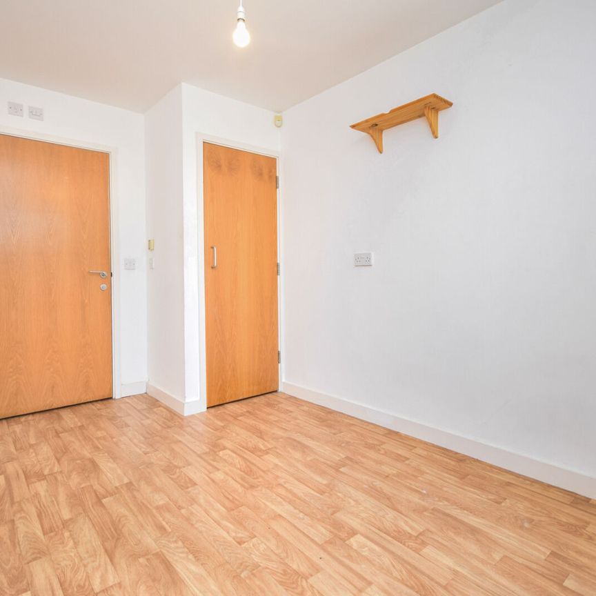 3 bedroom flat to rent, - Photo 1